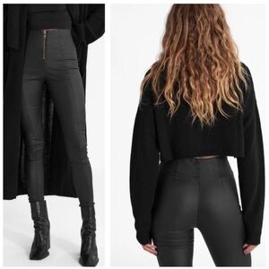 All Things Golden Second Skin Pants. Women’s. Size: XS